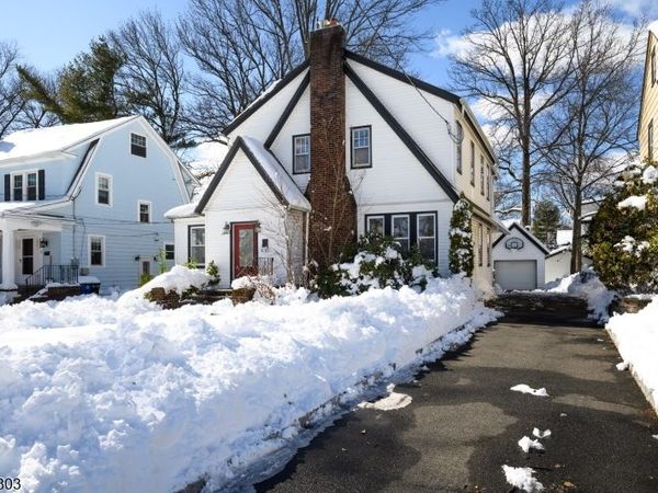 29 S Mountain Rd, Millburn, NJ 07041