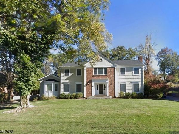 12 CAYUGA WAY, Millburn, NJ 07078