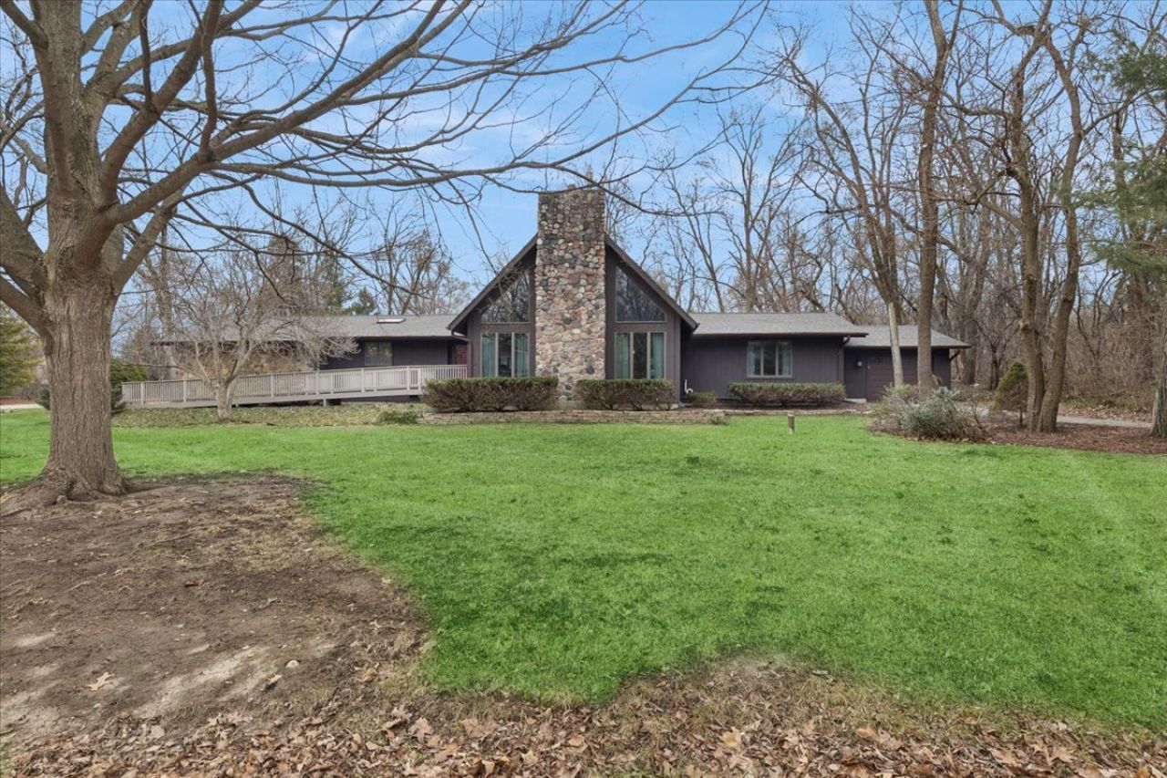 Crystal Lake, IL 60012