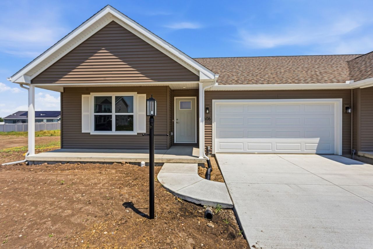 606 Patterson Drive, Fisher, IL 61843