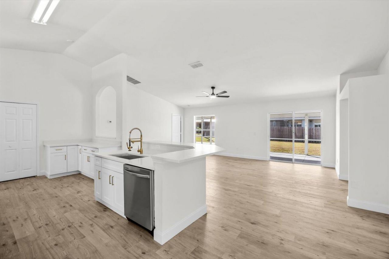 4622 SW Wade Drive, Port Saint Lucie, FL 34953 Photo