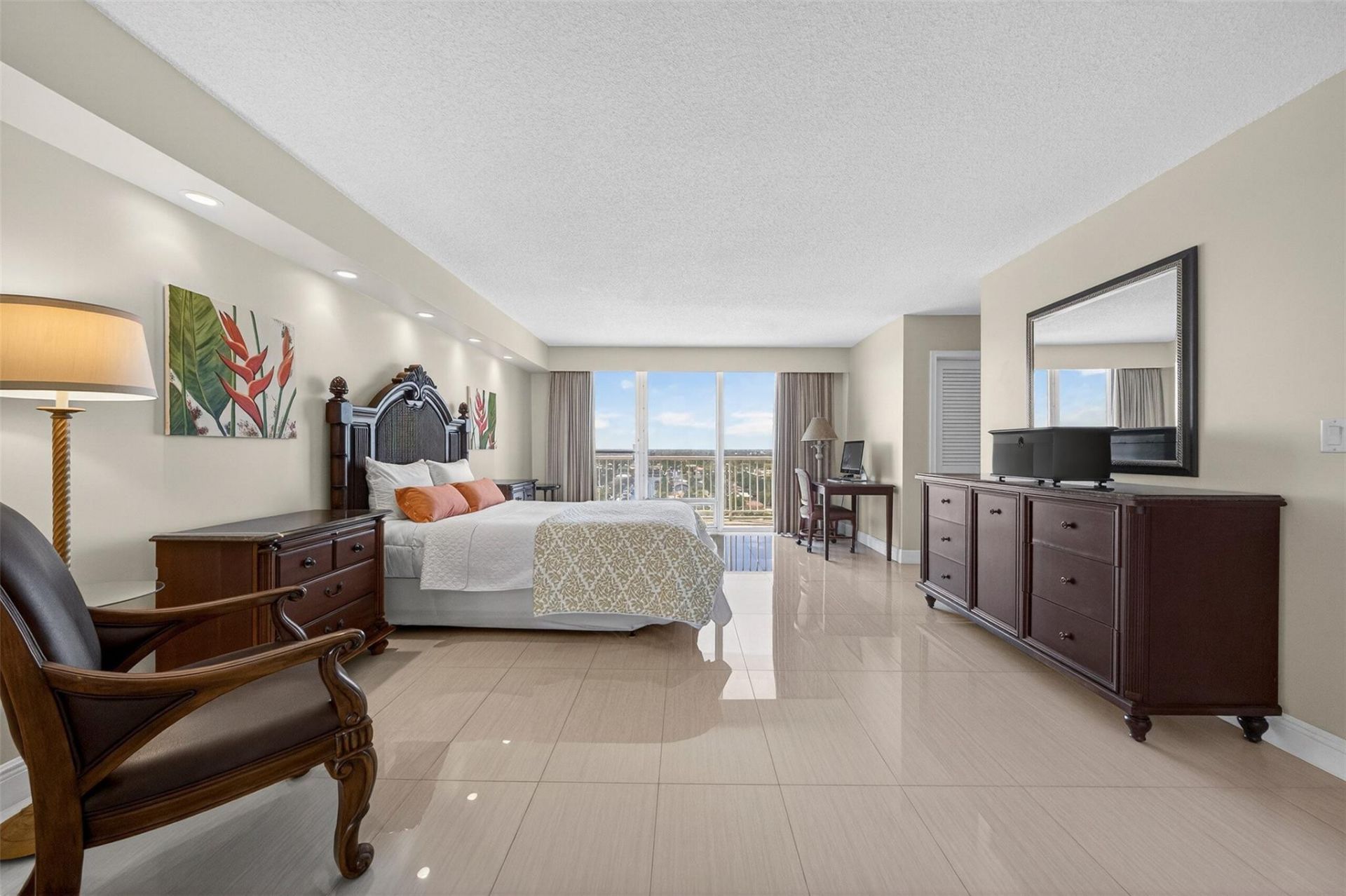 4300 N Ocean Boulevard, Unit 14E, Fort Lauderdale, FL 33308 Photo