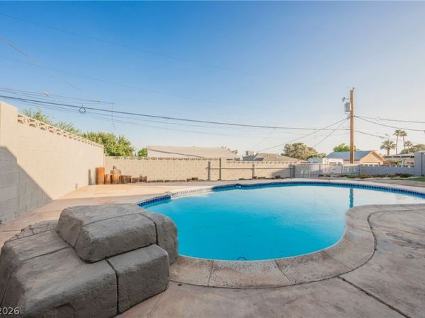 617 6th Street, Boulder City, NV 89005