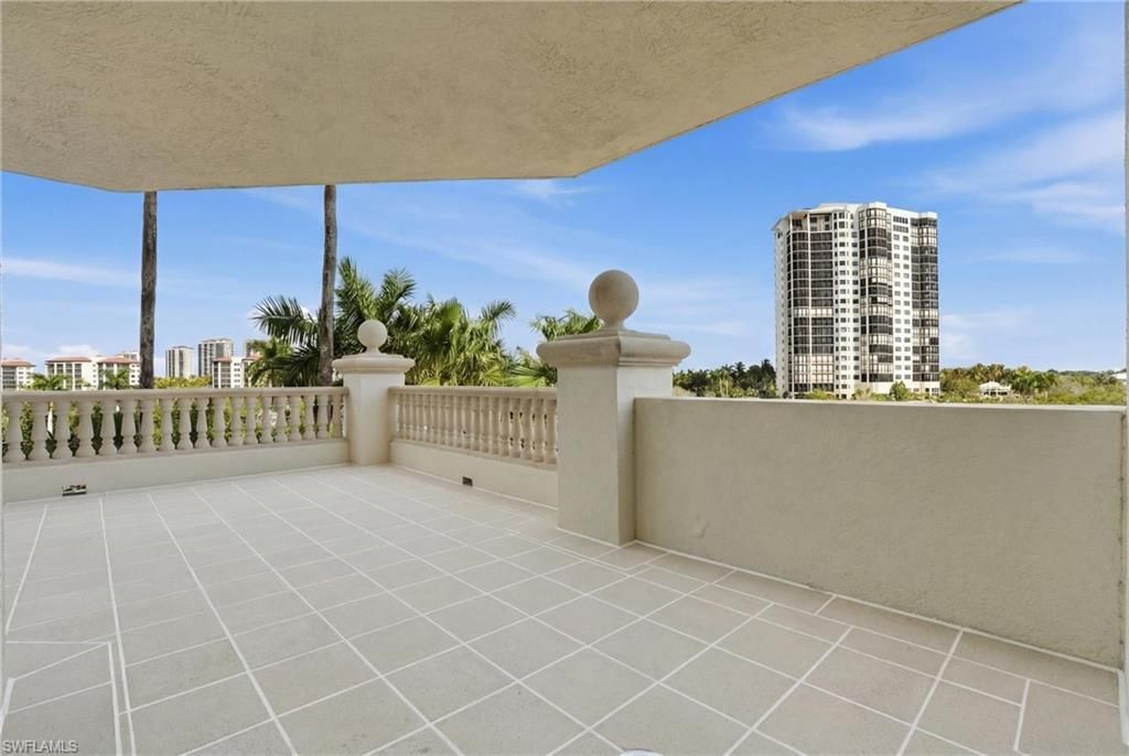 5051 Pelican Colony Blvd, Unit 301, Bonita Springs, FL 34134 Photo