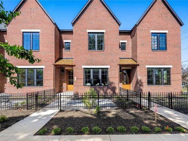 447 NW C Street, Bentonville, AR 72712