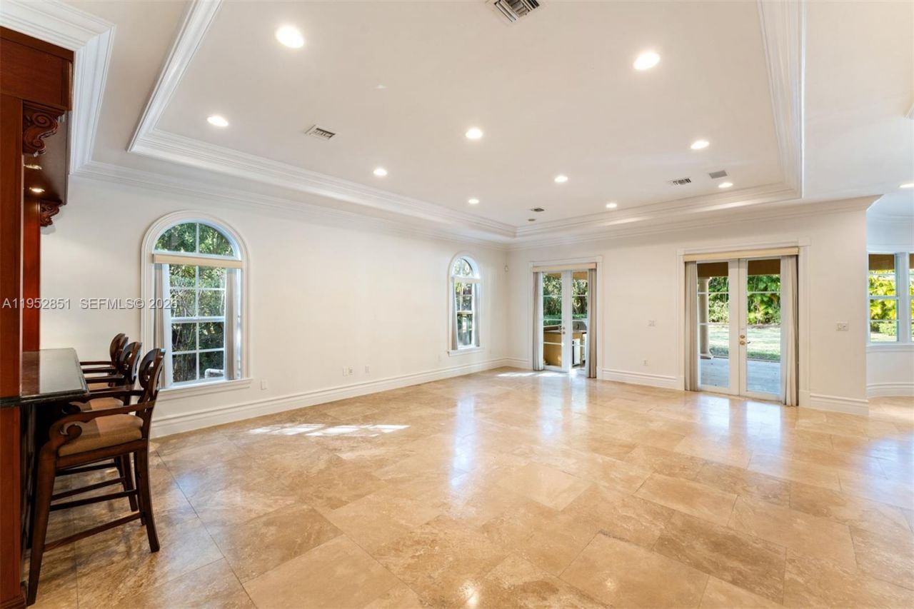 6025 SW 108th St, Pinecrest, FL 33156 Photo