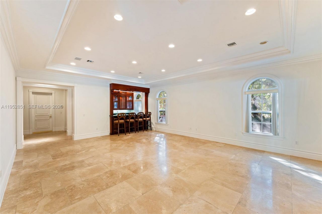 6025 SW 108th St, Pinecrest, FL 33156 Photo