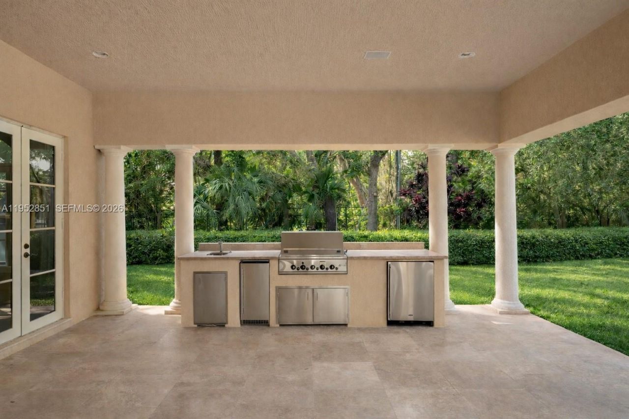 6025 SW 108th St, Pinecrest, FL 33156 Photo