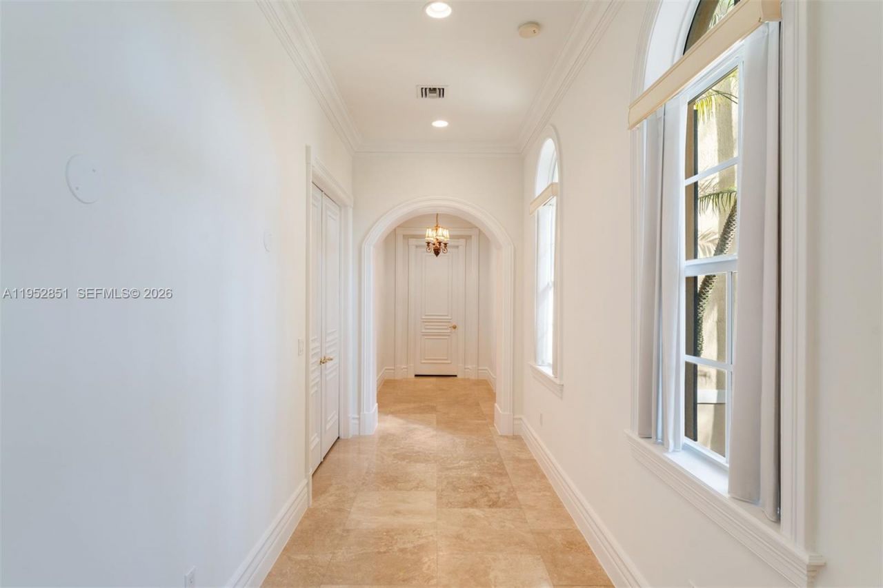 6025 SW 108th St, Pinecrest, FL 33156 Photo