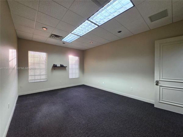 1000 N Hiatus Rd, Unit 104, Pembroke Pines, FL 33026