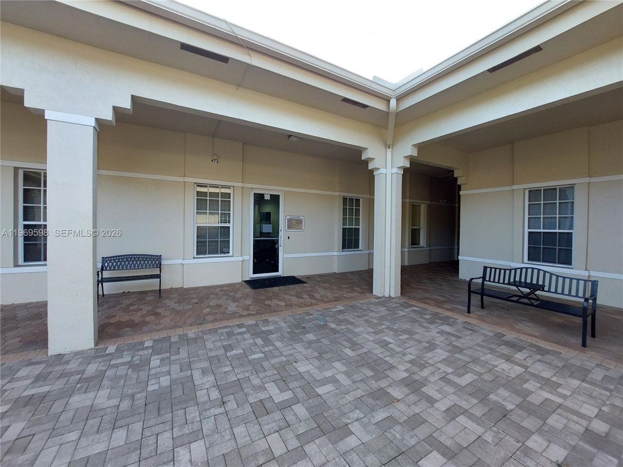 1000 N Hiatus Rd, Unit 104, Pembroke Pines, FL 33026 Photo