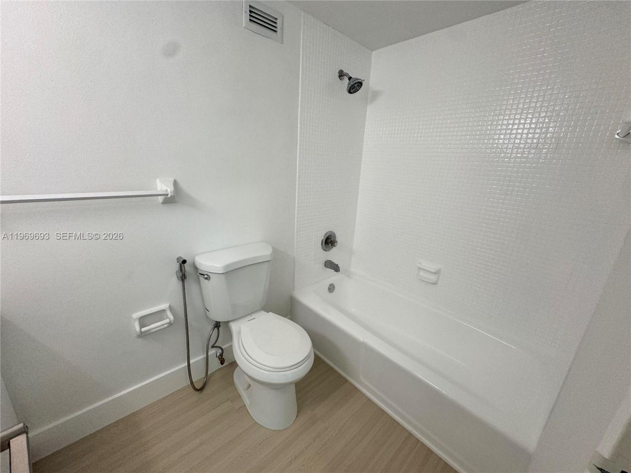 2899 Collins Ave , Unit 740, Miami Beach, FL 33140 Photo