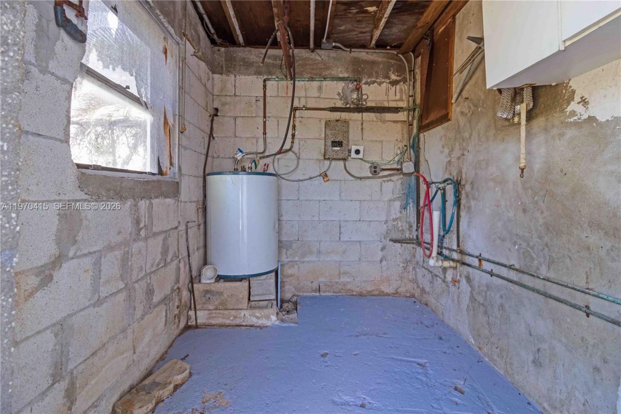 1721 NW 51st St , Miami, FL 33142 Photo