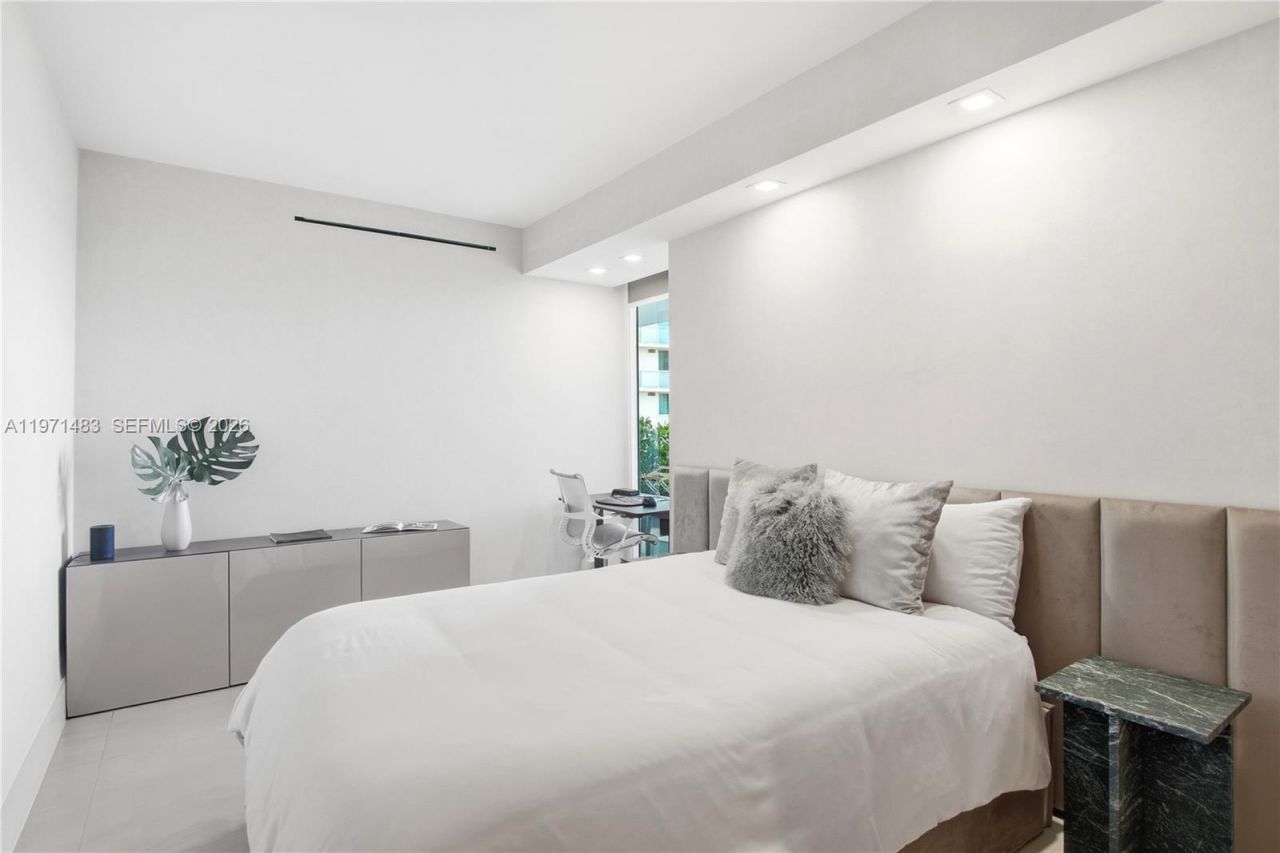2127 Brickell Avenue, Unit 904, Miami, FL 33129 Photo