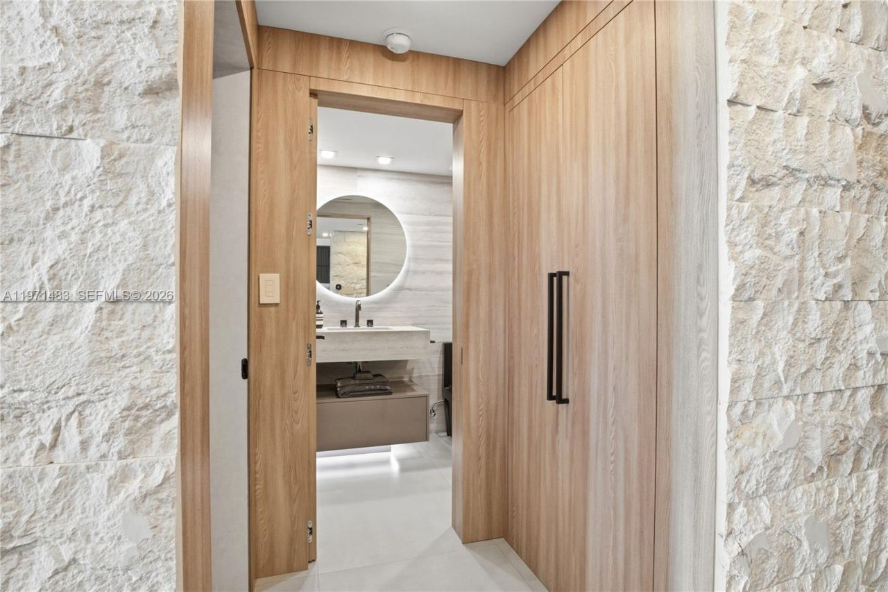 2127 Brickell Avenue, Unit 904, Miami, FL 33129 Photo
