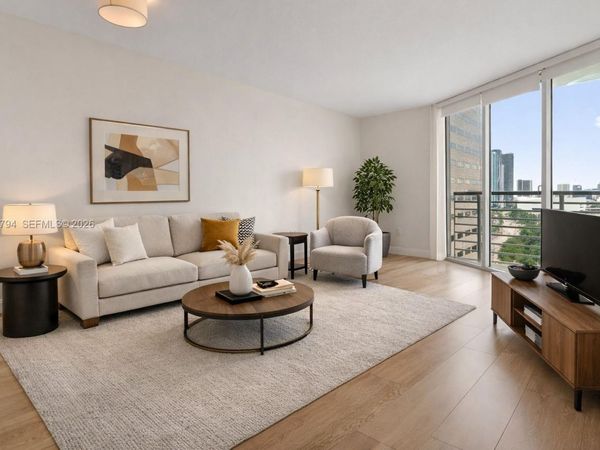 325 S Biscayne Blvd , Unit 1718, Miami, FL 33131