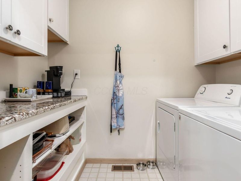 5613 Blendonridge Drive, Unit 83E, Columbus, OH 43230 Photo 15