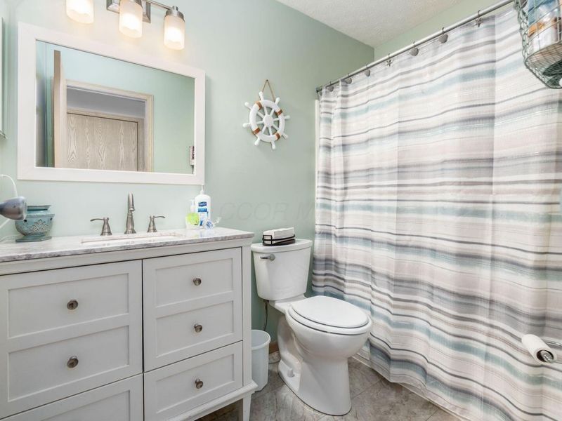 5613 Blendonridge Drive, Unit 83E, Columbus, OH 43230 Photo 27