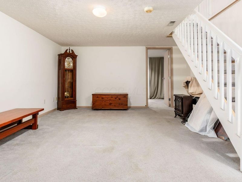 5613 Blendonridge Drive, Unit 83E, Columbus, OH 43230 Photo 31