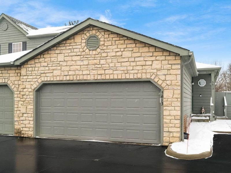 5613 Blendonridge Drive, Unit 83E, Columbus, OH 43230 Photo 4