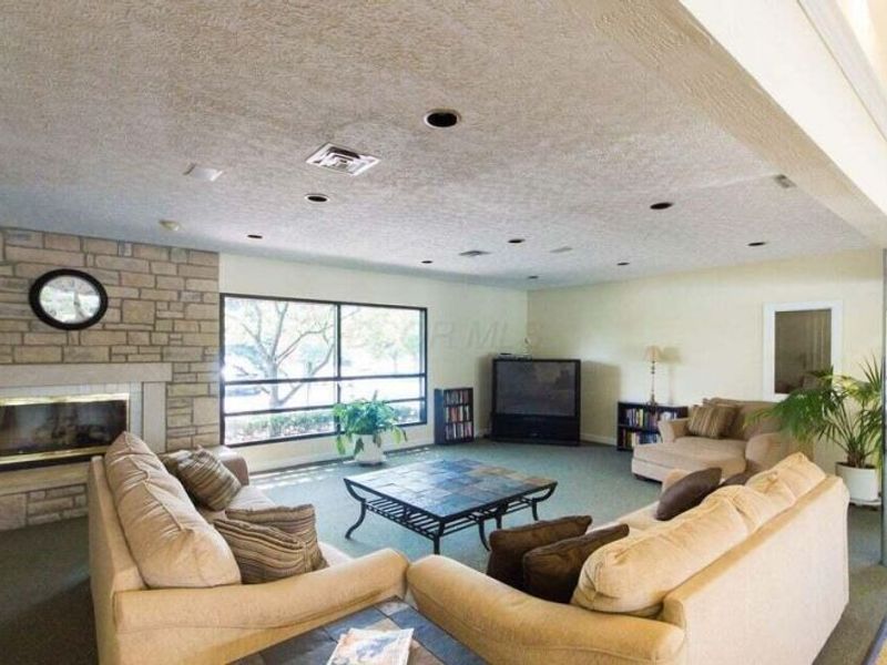 5613 Blendonridge Drive, Unit 83E, Columbus, OH 43230 Photo 47