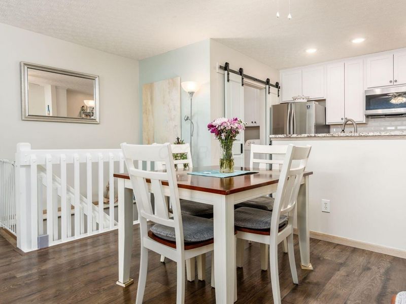 5613 Blendonridge Drive, Unit 83E, Columbus, OH 43230 Photo 8