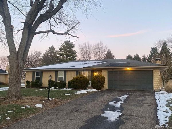 252 Bronston Trail, Beavercreek, OH 45430