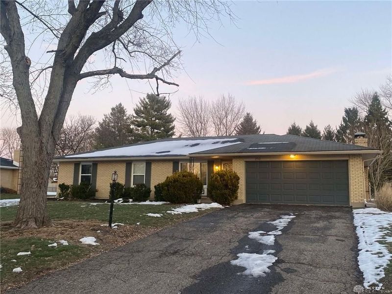 252 Bronston Trail, Beavercreek, OH 45430 Photo 1