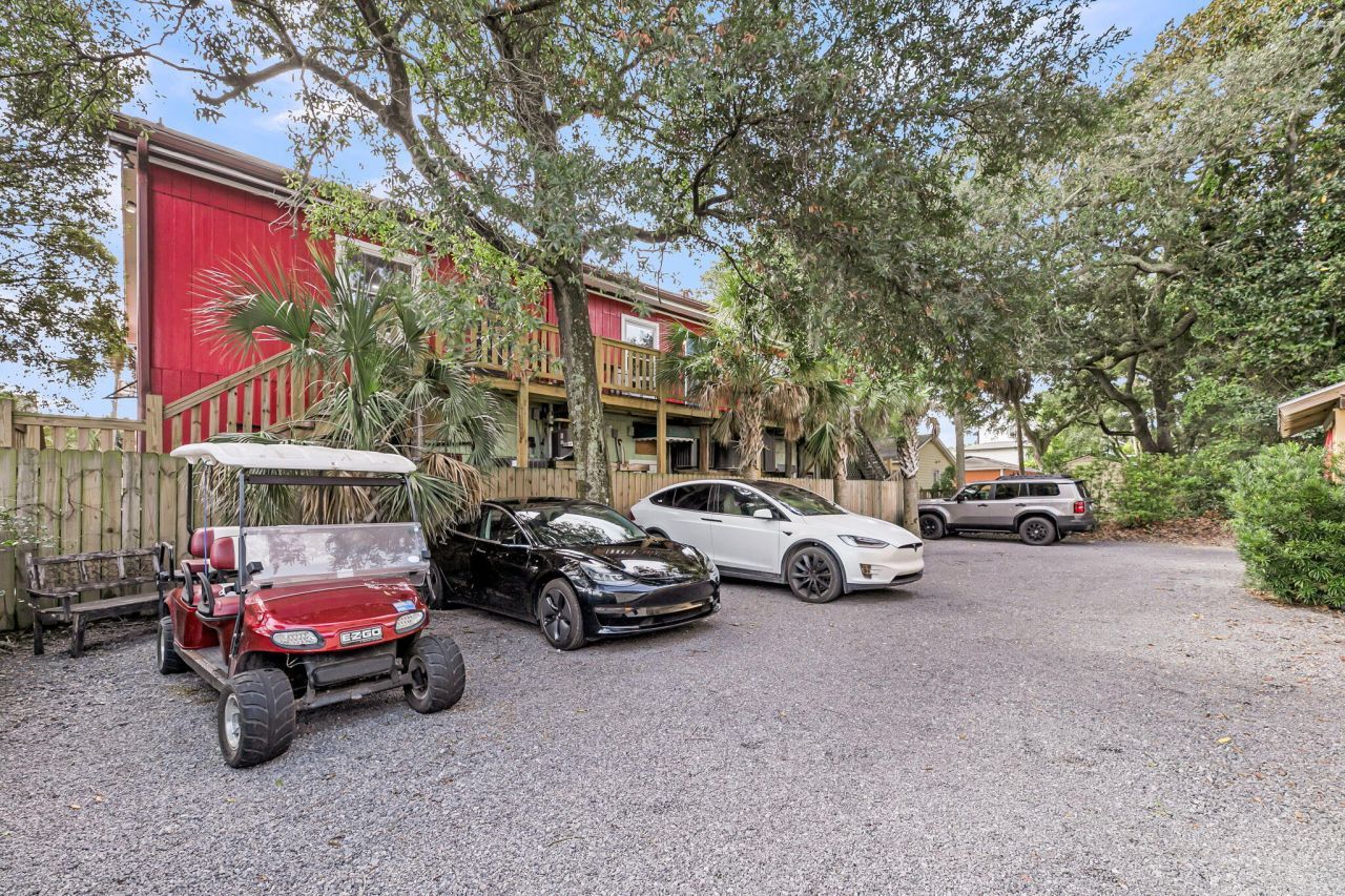 106 W Hudson Avenue Photo 17