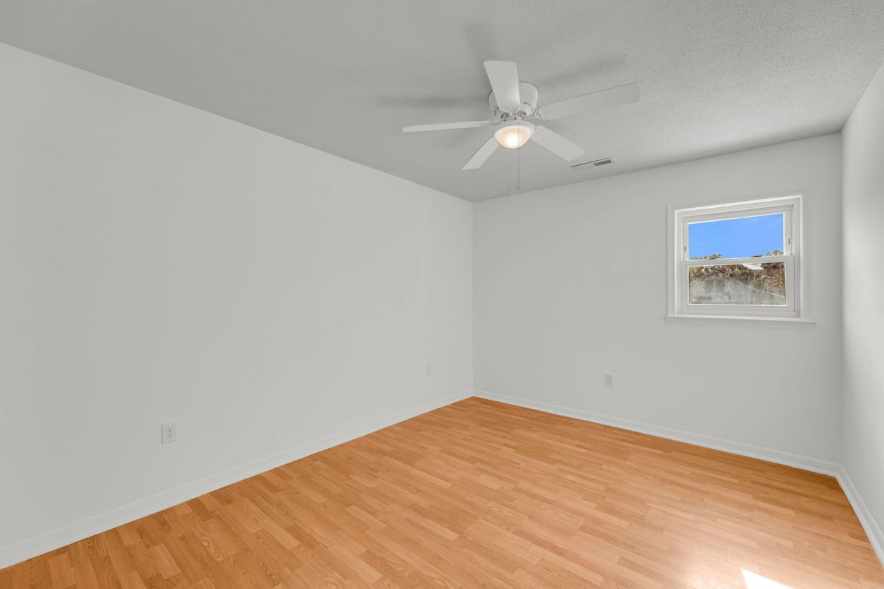 106 W Hudson Avenue Photo 9