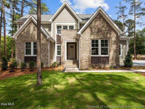 62 McMichael Drive, Pinehurst, NC 28374