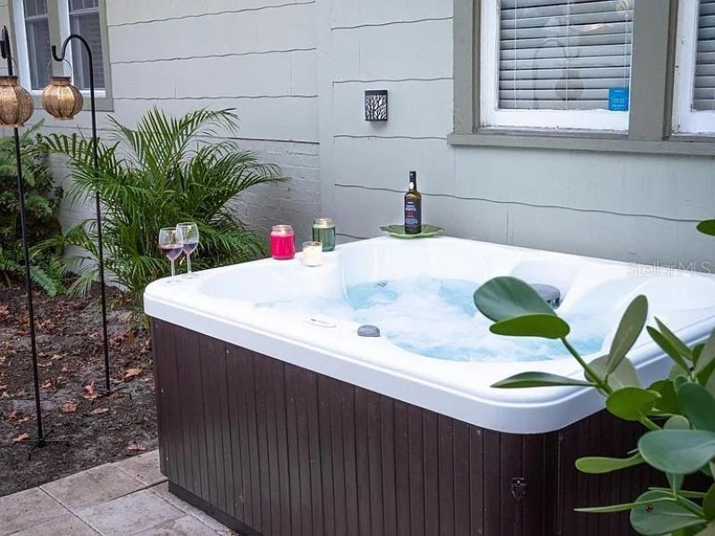 1013 22nd Avenue N, Saint Petersburg, FL 33704 Photo