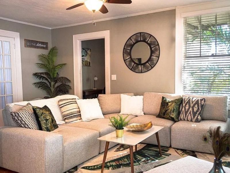 1013 22nd Avenue N, Saint Petersburg, FL 33704 Photo