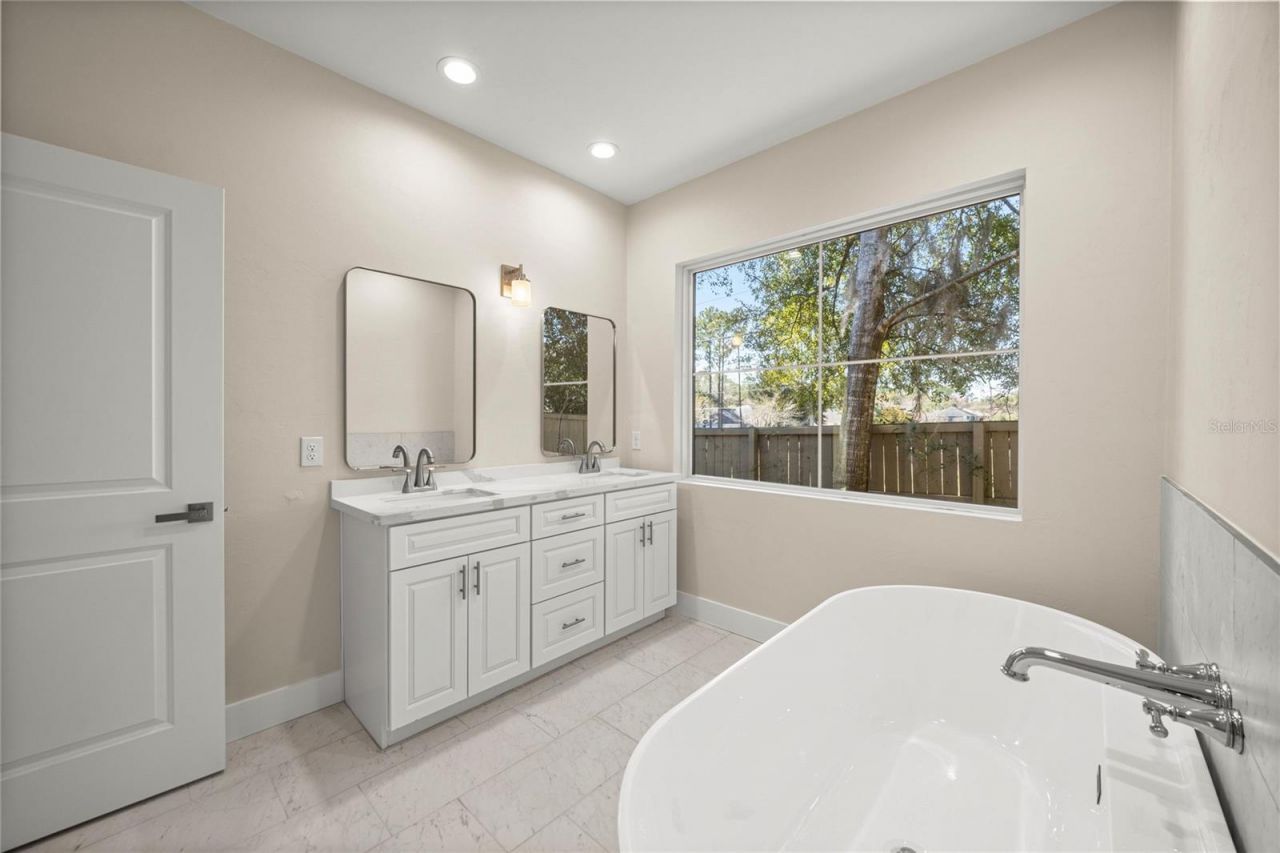 1044 SW 120th Drive, Gainesville, FL 32607 Photo