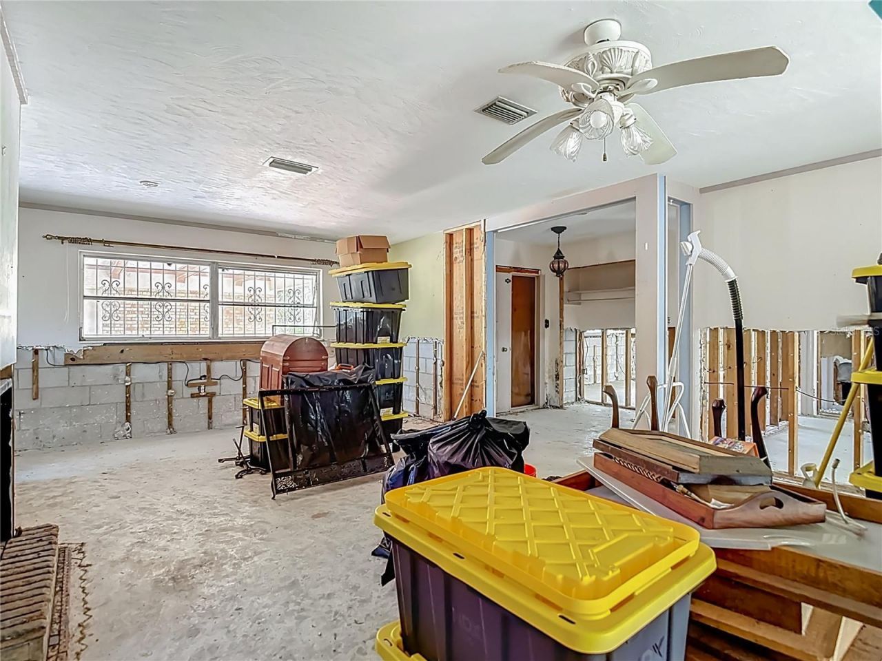 3700 Dana Shores Drive, Tampa, FL 33634 Photo