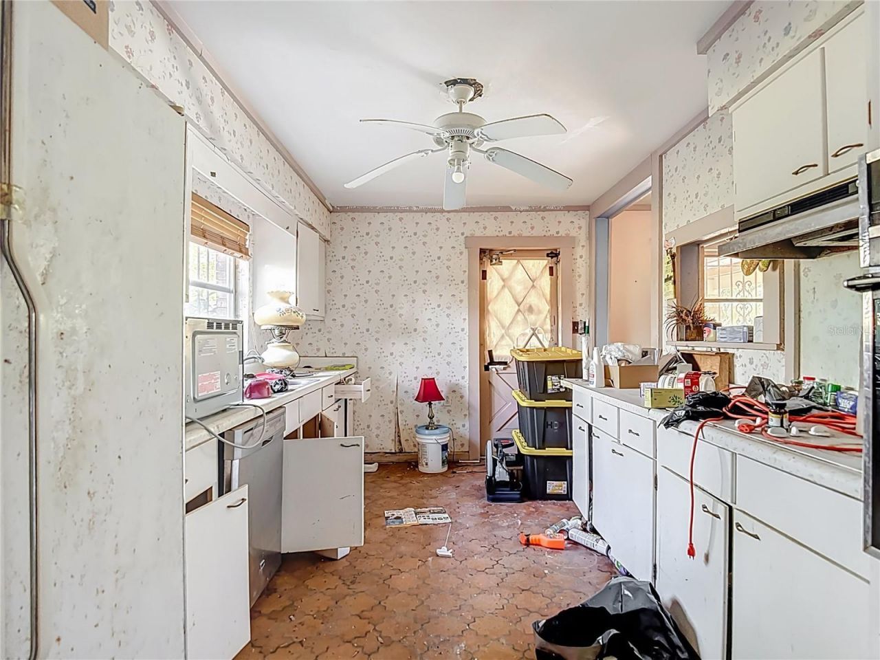 3700 Dana Shores Drive, Tampa, FL 33634 Photo