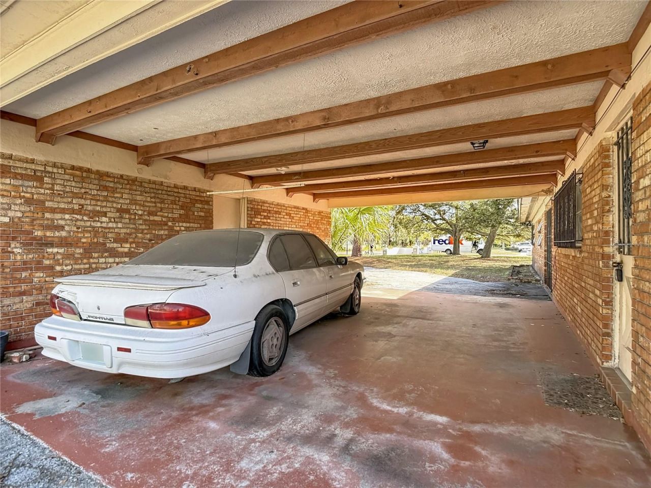3700 Dana Shores Drive, Tampa, FL 33634 Photo