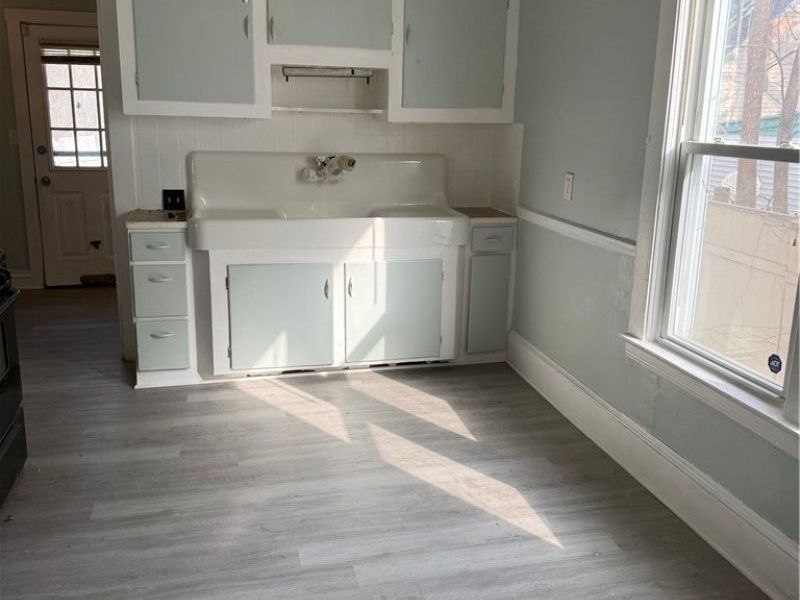 3704 Walton Avenue, Cleveland, OH 44113 Photo 8