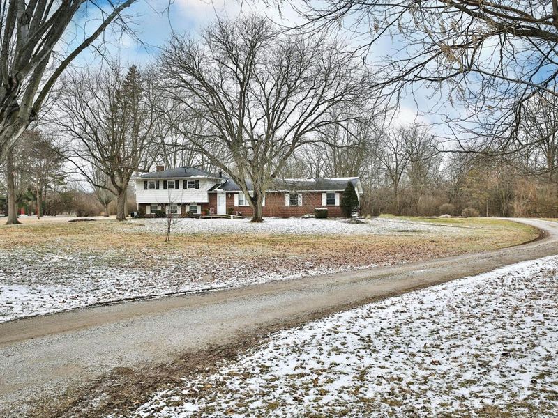 4677 Harrisburg Pike, Grove City, OH 43123 Photo 1