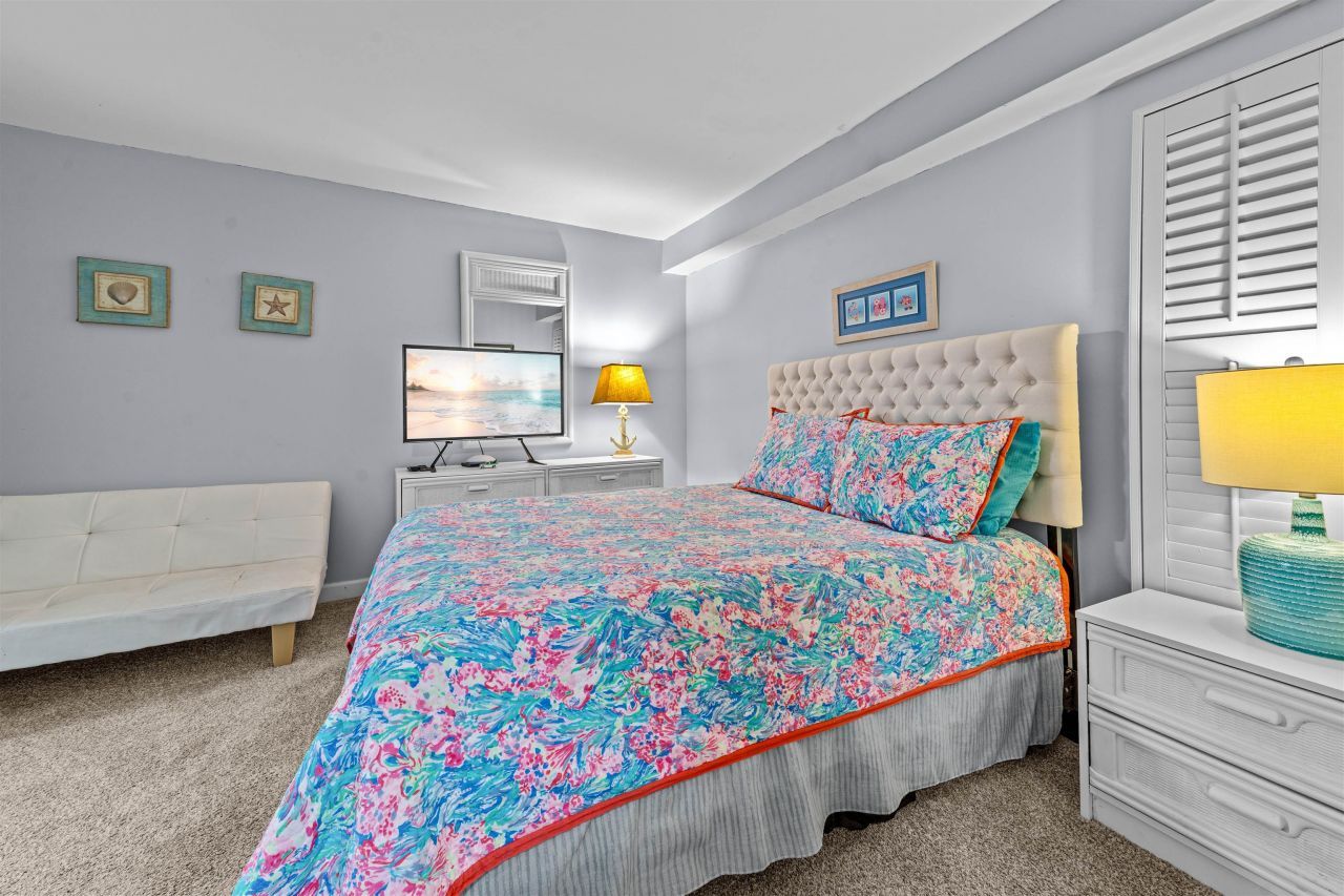 6108 N Ocean Blvd. Photo 21
