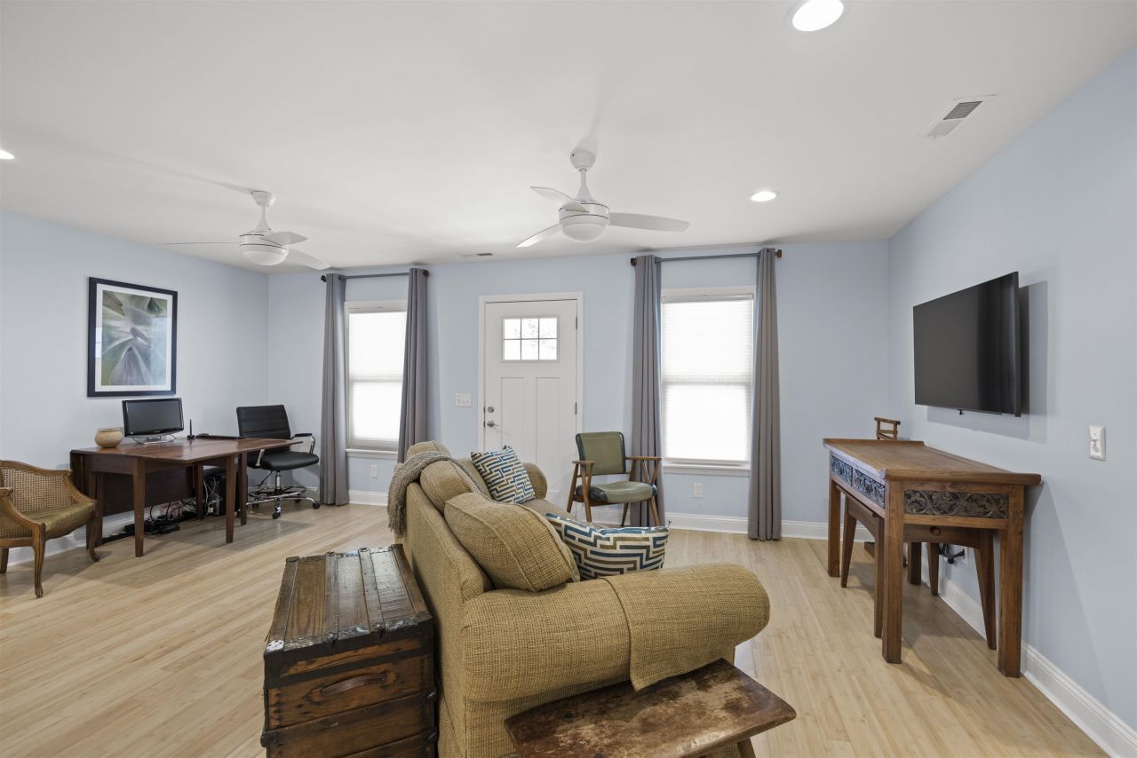 1528 Winyah St. Photo 11