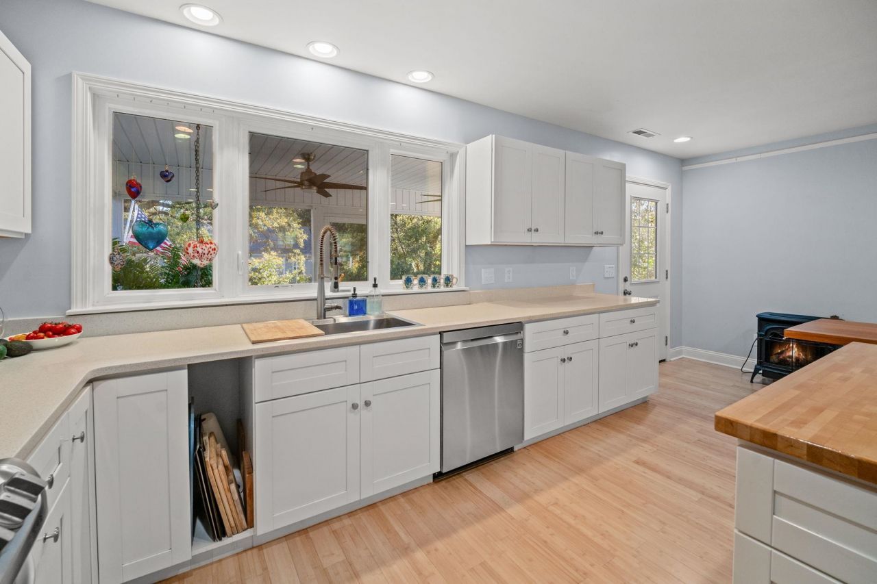 1528 Winyah St. Photo 11