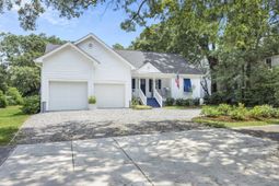 1528 Winyah St. photo 4