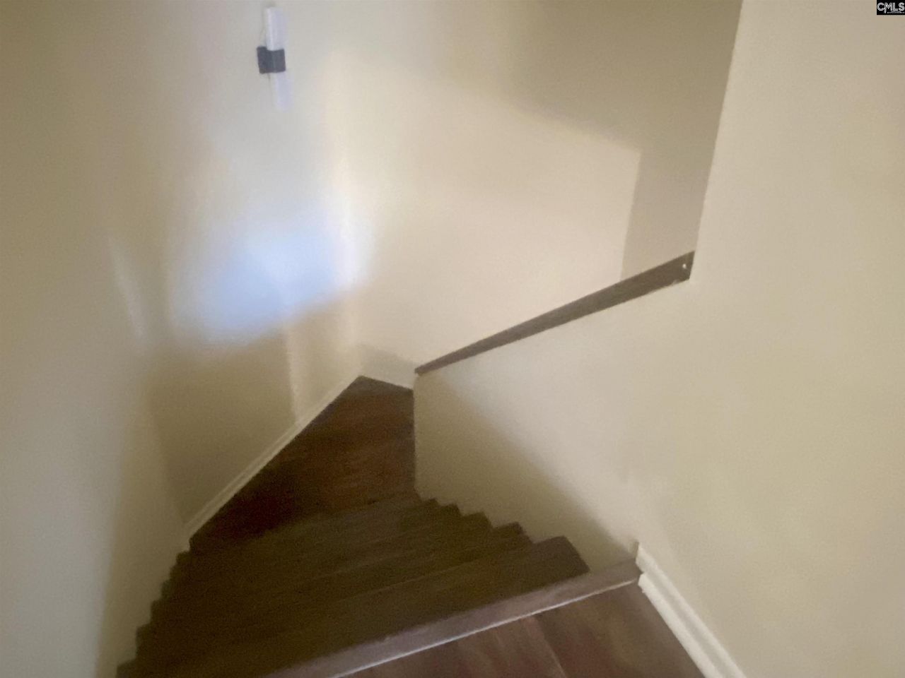 96 Ligustrum Lane Photo 12