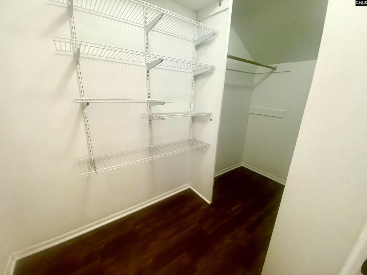 96 Ligustrum Lane Photo 18