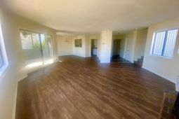 96 Ligustrum Lane photo 4