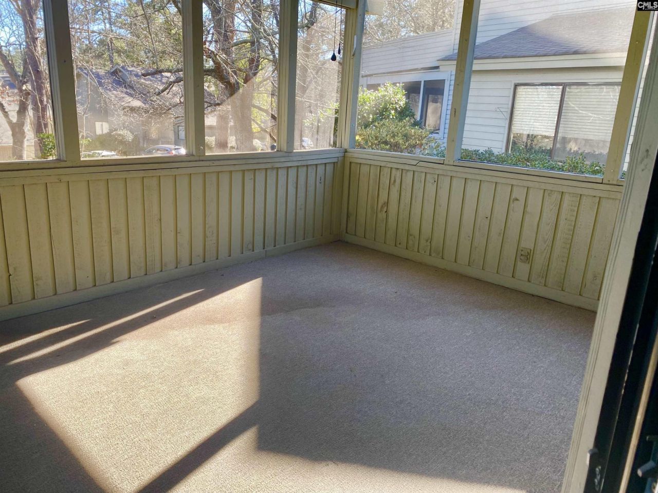 96 Ligustrum Lane Photo 6