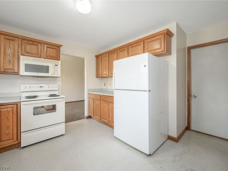 8464 & 8446 Tallmadge Road, Ravenna, OH 44412 Photo 11