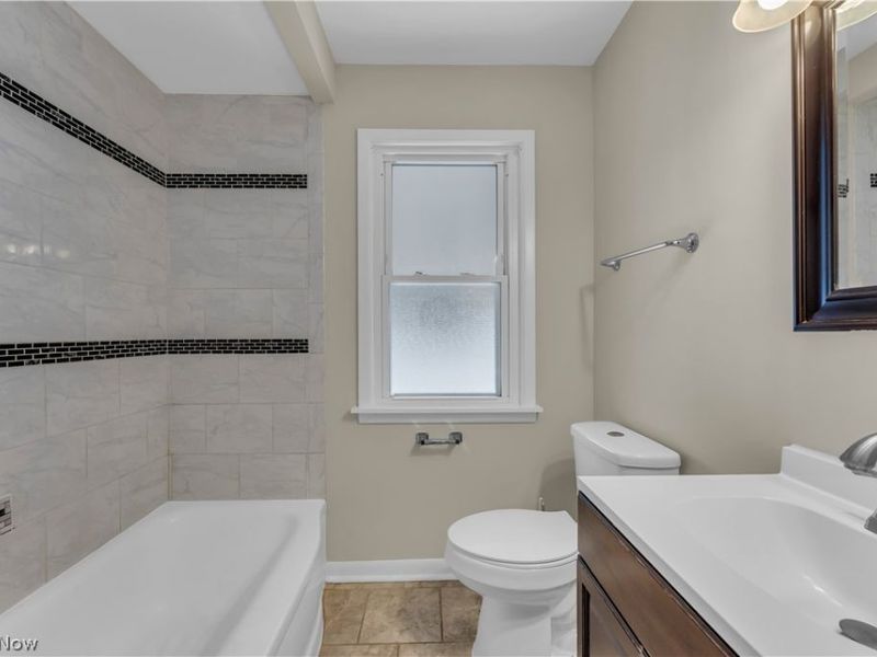 23760 Puritan Road, Euclid, OH 44123 Photo 18