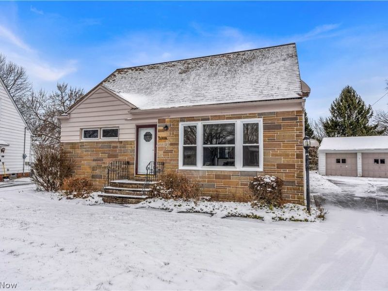 23760 Puritan Road, Euclid, OH 44123 Photo 2